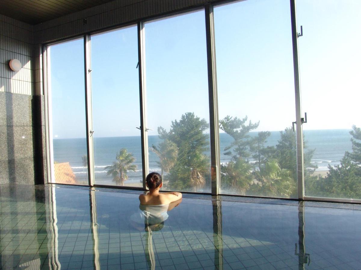 Ana Holiday Inn Resort Miyazaki By Ihg Екстер'єр фото