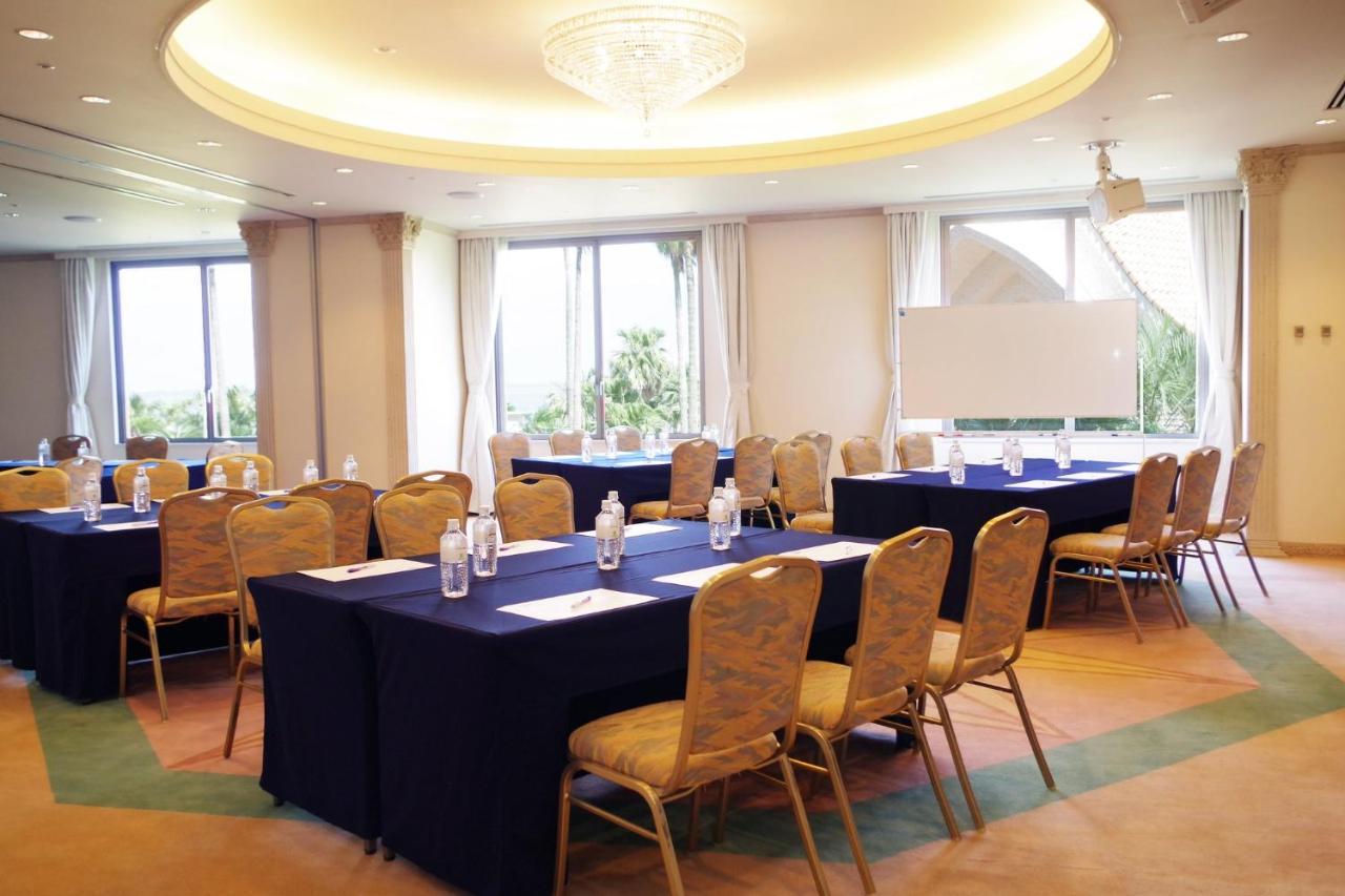 Ana Holiday Inn Resort Miyazaki By Ihg Екстер'єр фото