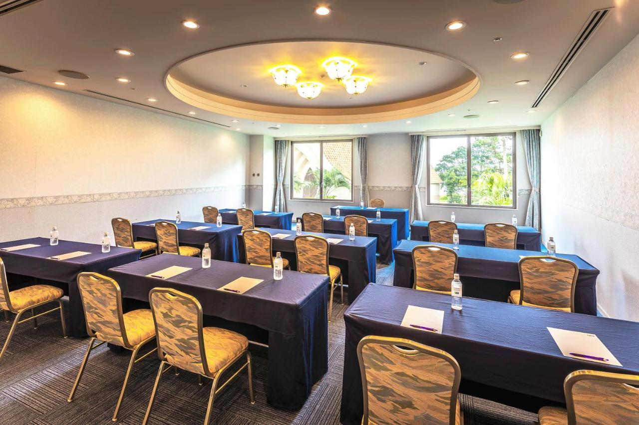 Ana Holiday Inn Resort Miyazaki By Ihg Екстер'єр фото