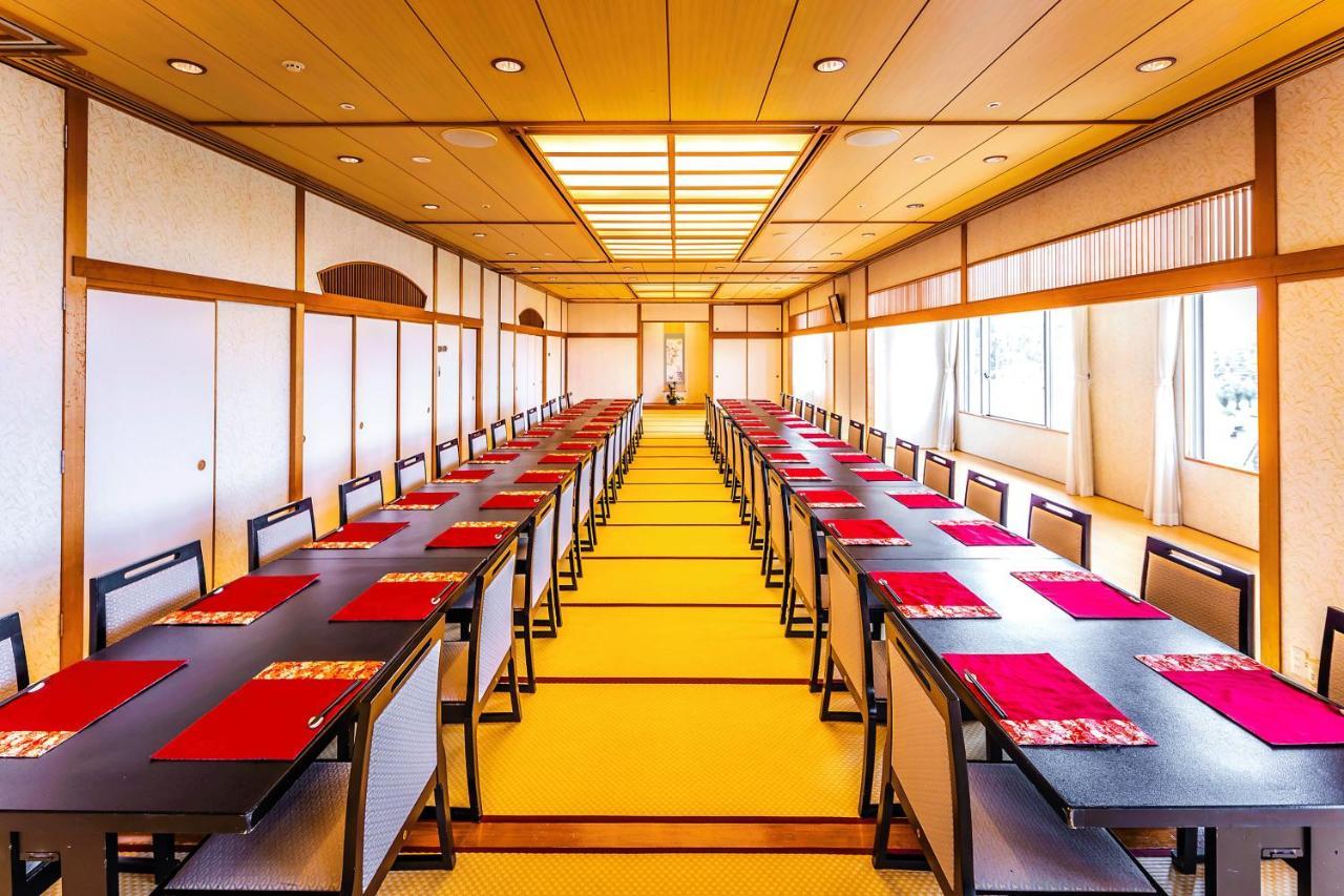 Ana Holiday Inn Resort Miyazaki By Ihg Екстер'єр фото